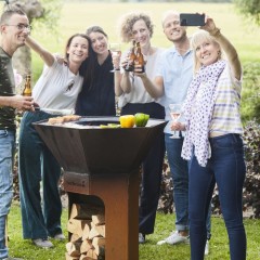 Barbecue a Legna con Piastra in Acciaio Nestor