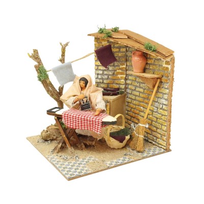 Pastore per Presepe in Movimento 17x17 cm Donna che Stira